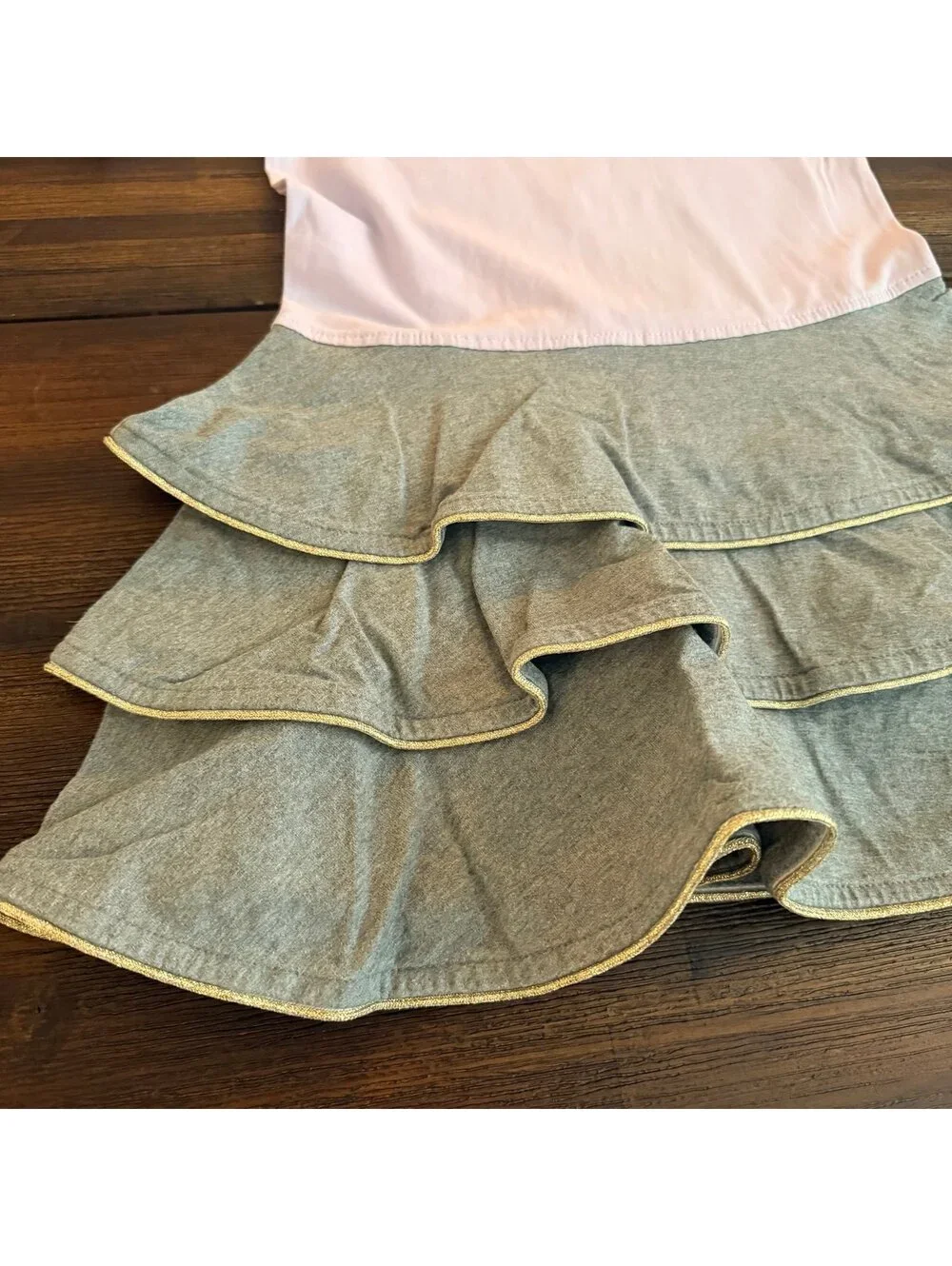 Hanna Andersson Light Purple with gray Ruffle Skirt Gold Details Size 4